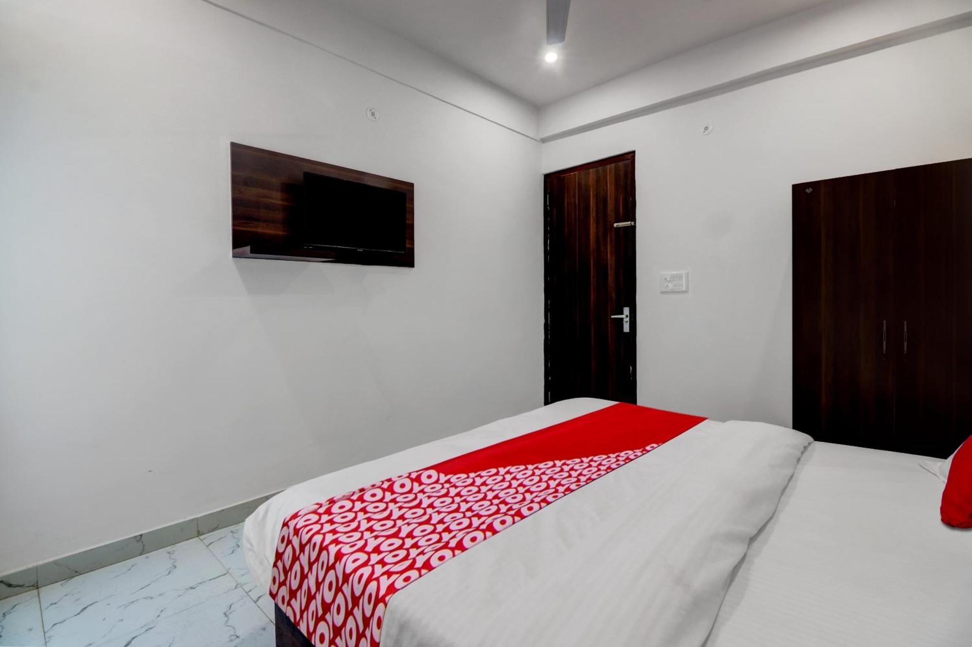 Hotel O Om Pushp Residency Mathura Exterior photo